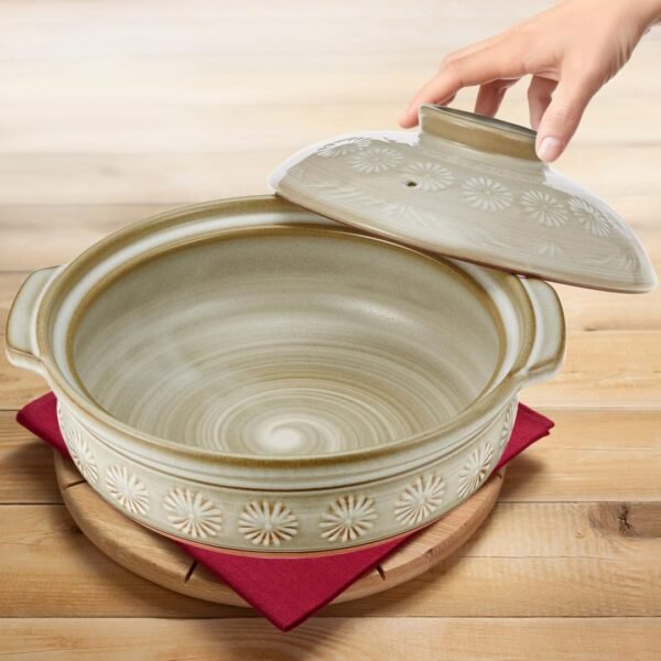 Japanese  Ceramic Cooking Hot Pot  Ware Made in Japan (6 go(30 fl oz.))